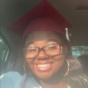 Meet your Posher, Malaia